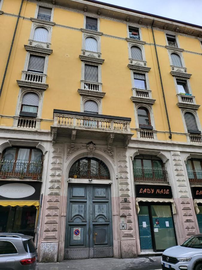 Bubi House Porta Venezia Apartment Milan Luaran gambar
