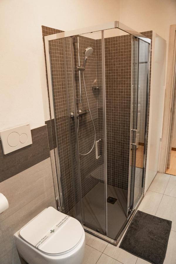 Bubi House Porta Venezia Apartment Milan Luaran gambar